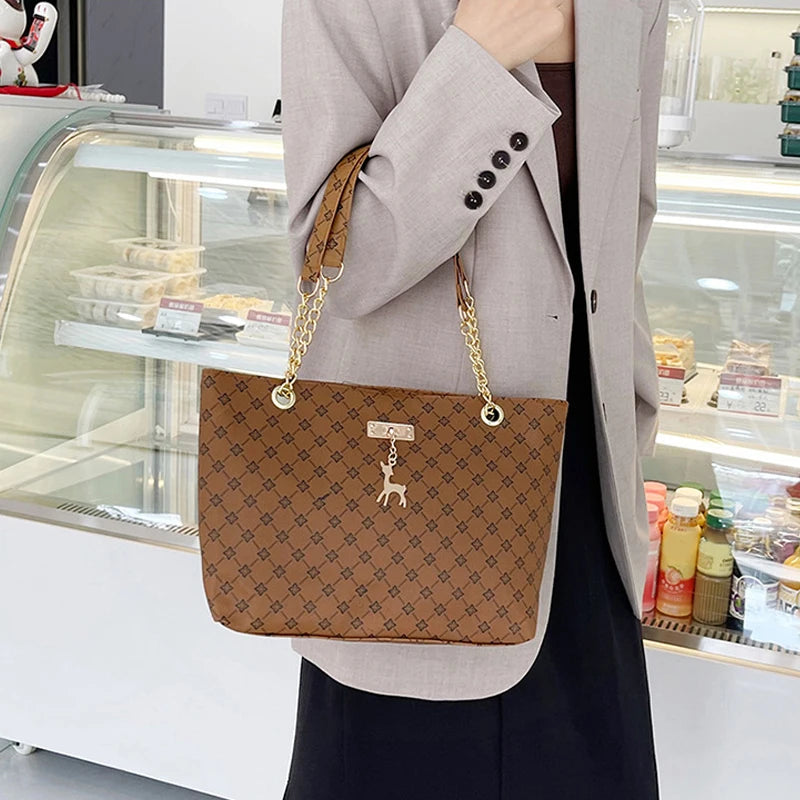 Women's Large Capacity Fashion Tote Bag Luxury Design Handbag Trendy Shoulder Purse with Printing Pattern for Shopping